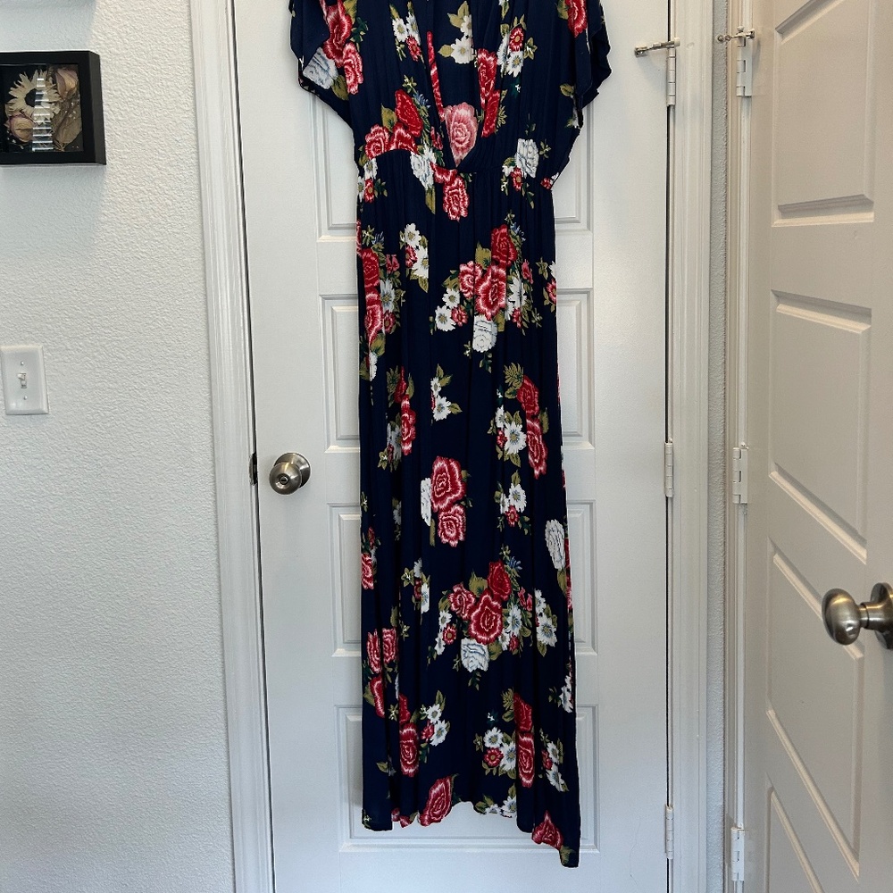 Ruby Rocks Maxi Floral Dress - Picture 2 of 4